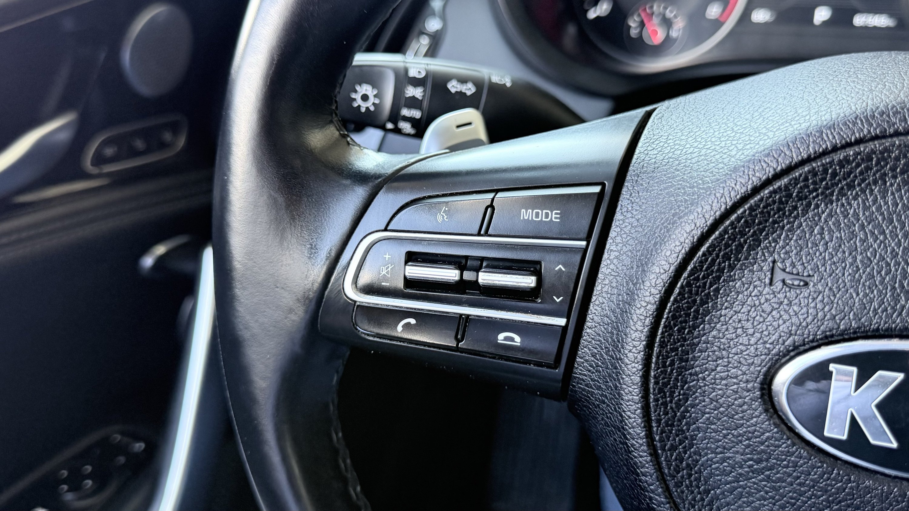 Used 2019 Kia Stinger Premium RWD image 46
