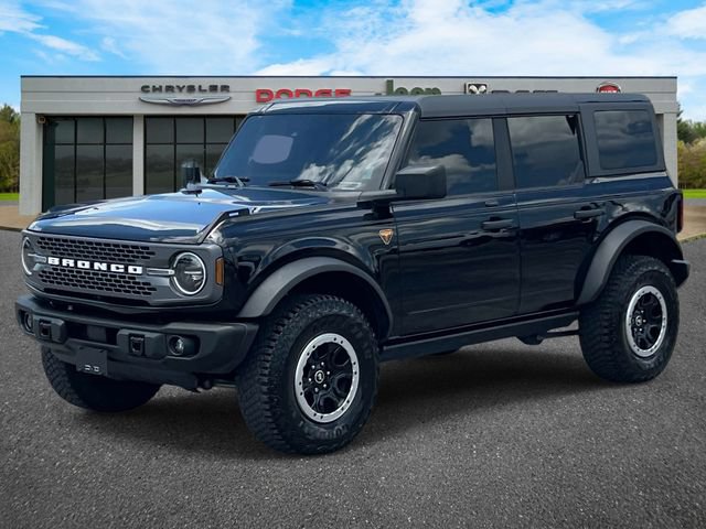 Used 2023 Ford Bronco Badlands w/ Sasquatch Package AWD/4WD image 8