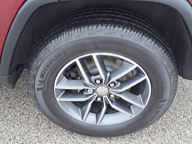 Used 2018 Jeep Grand Cherokee Limited image 32