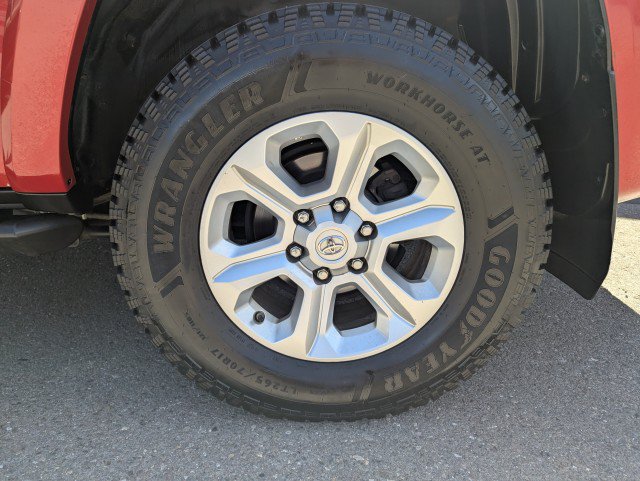 Used 2019 Toyota 4Runner SR5 Premium AWD/4WD image 27