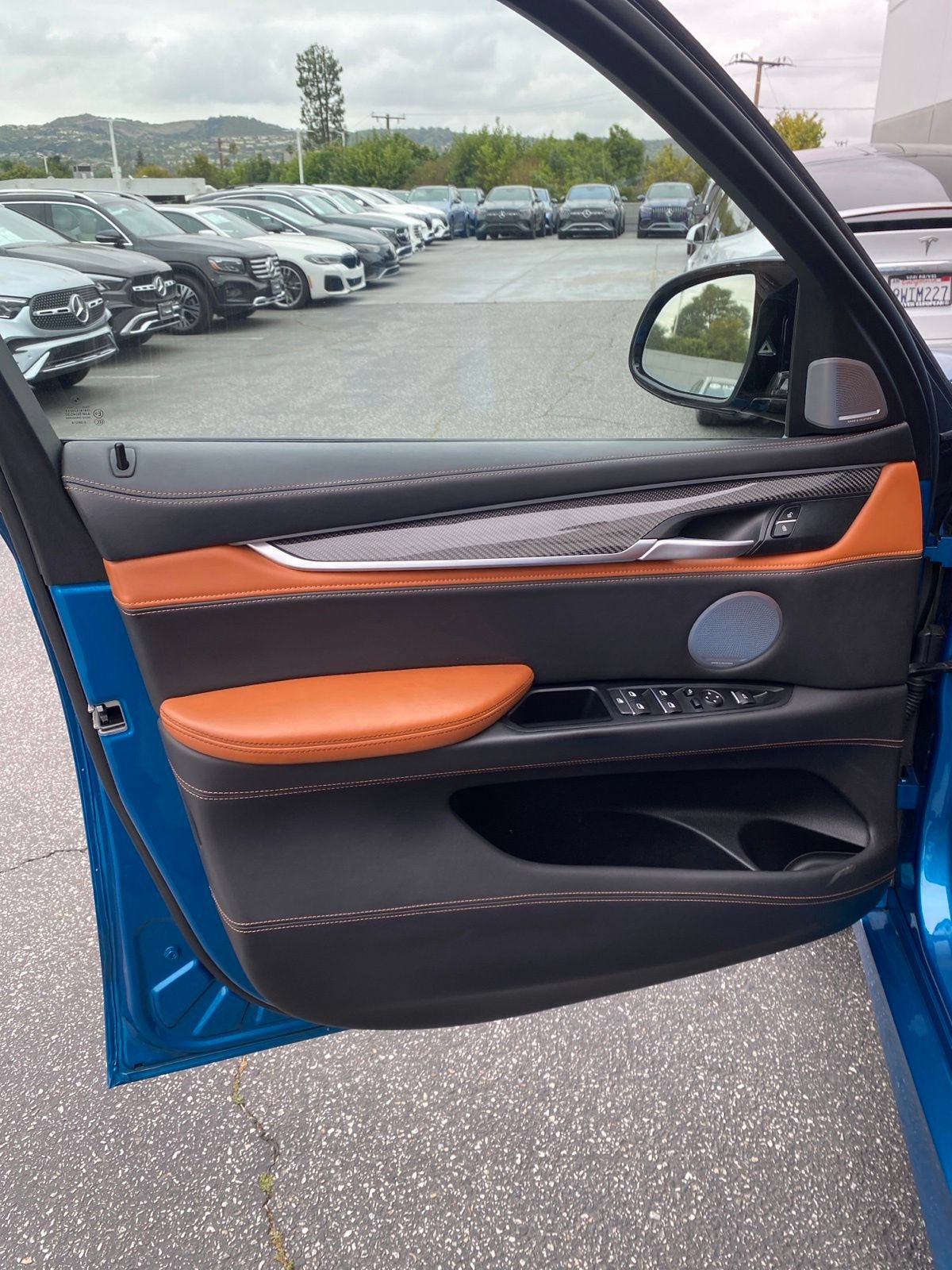 Used 2017 BMW X6 M AWD/4WD image 9