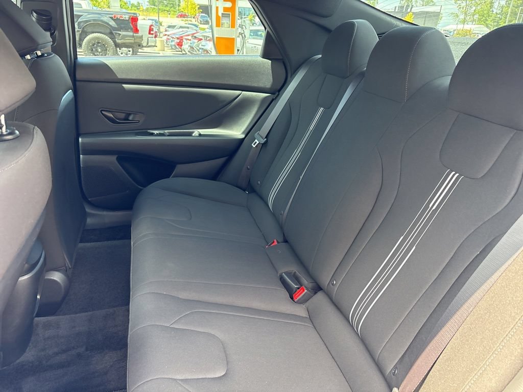 Certified 2025 Hyundai Elantra Sport FWD image 15