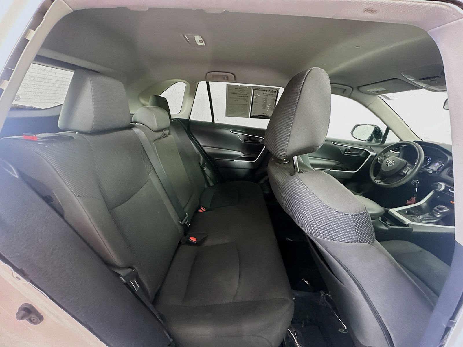 Used 2021 Toyota RAV4 LE AWD/4WD image 24