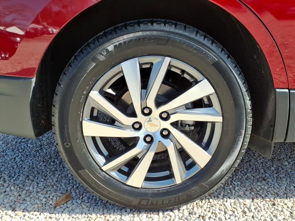 Used 2023 Chevrolet Equinox Premier image 11