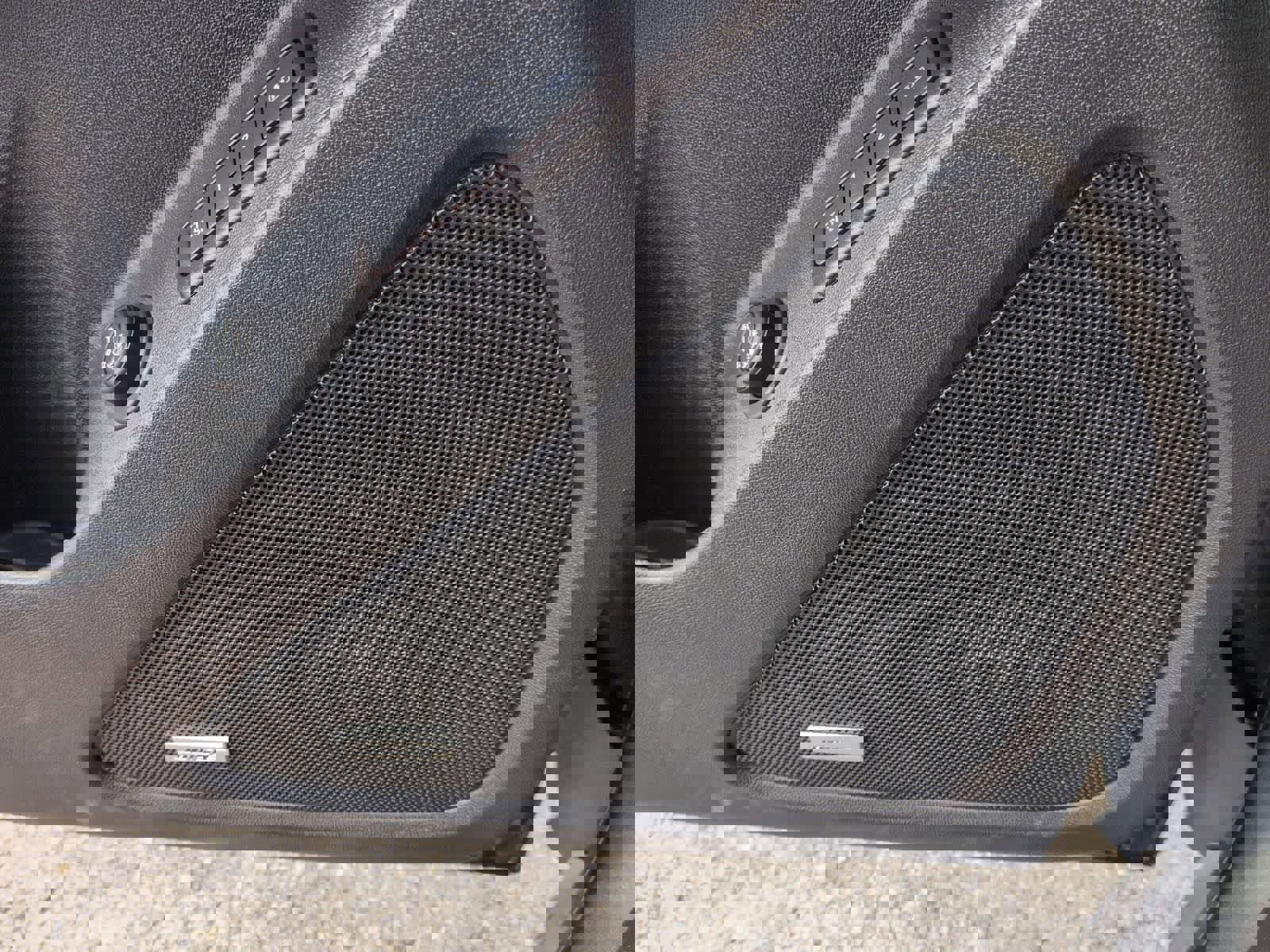 Used 2020 Chevrolet Equinox Premier image 24