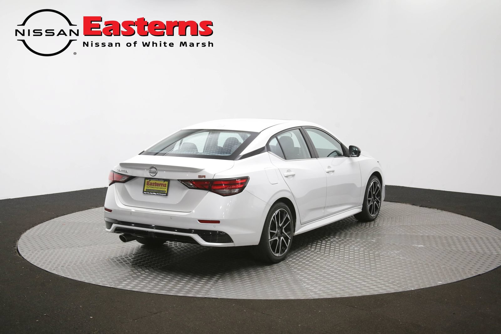 Used 2024 Nissan Sentra SR w/ SR Premium Package FWD image 40