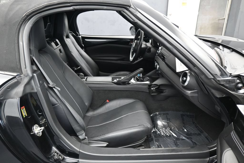 Used 2024 MAZDA MX-5 Miata Grand Touring w/ Weather Package RWD image 35