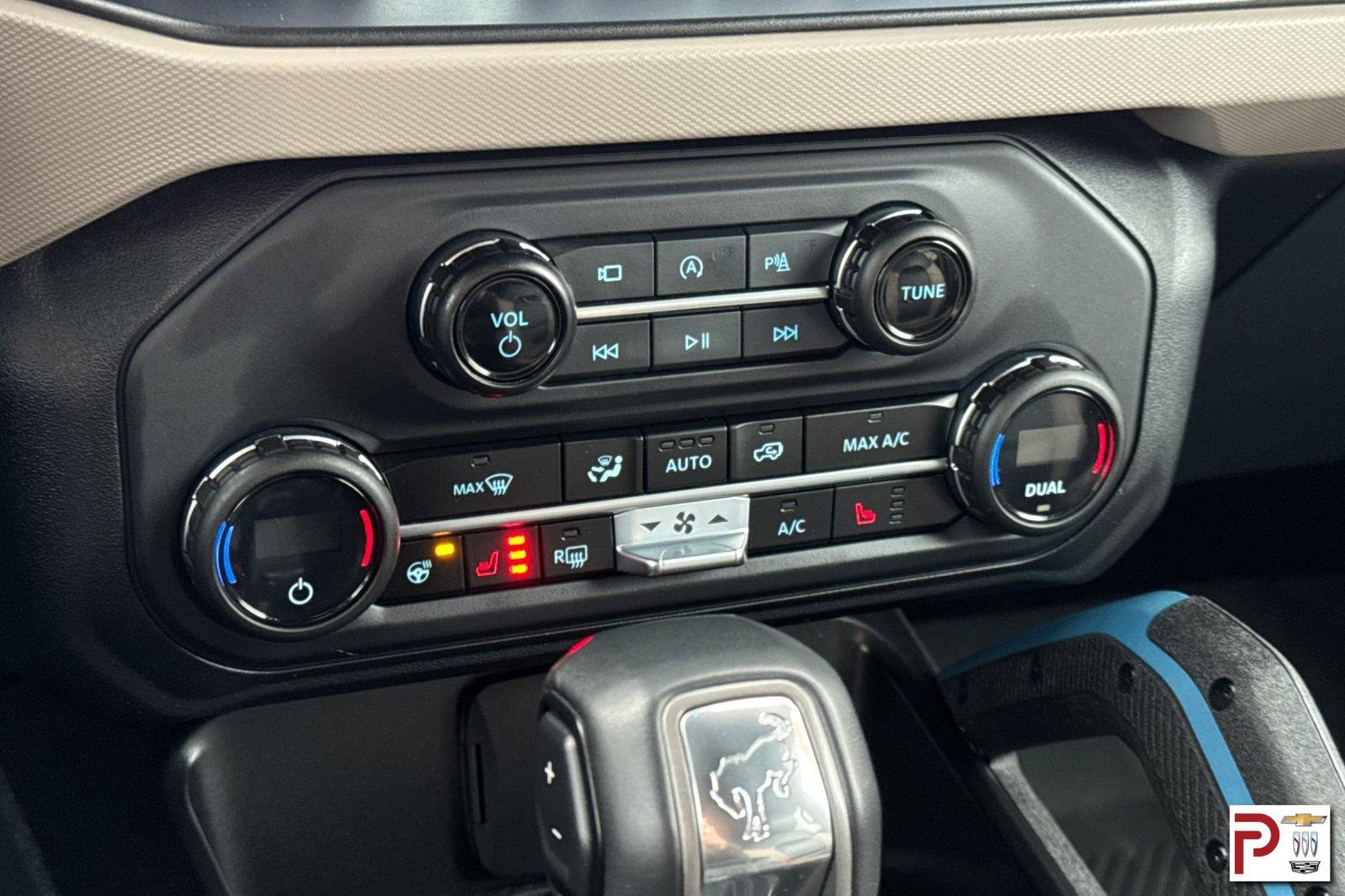 Used 2023 Ford Bronco Wildtrak image 26