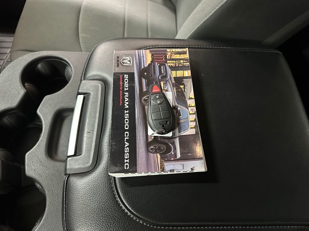 Certified 2021 RAM 1500 Classic SLT image 39