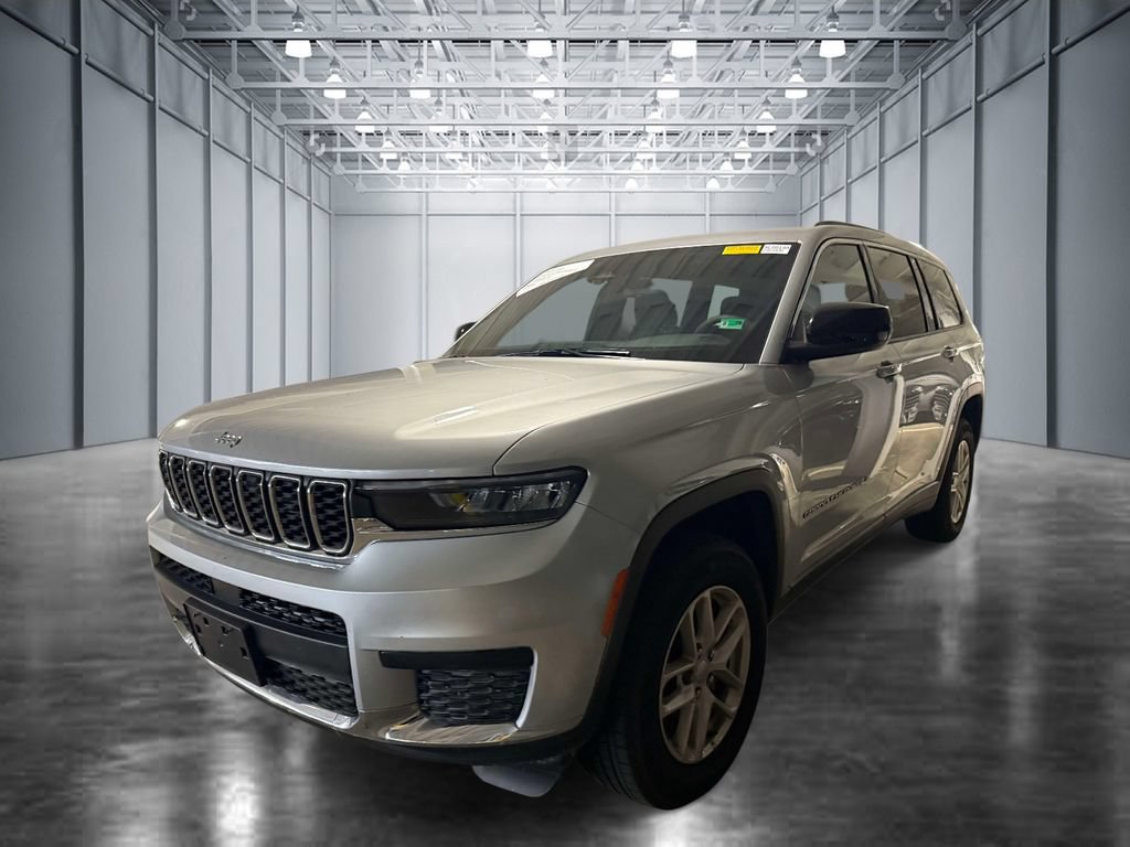 Used 2025 Jeep Grand Cherokee L Laredo w/ Luxury Tech Group I AWD/4WD image 1