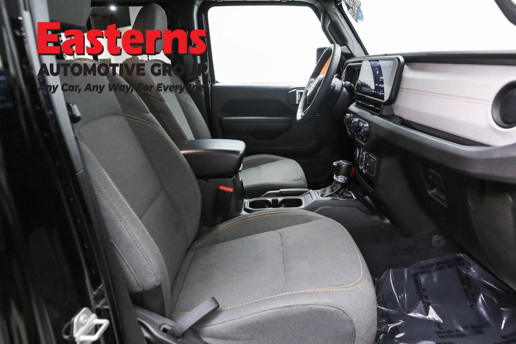 Used 2024 Jeep Wrangler Unlimited image 27