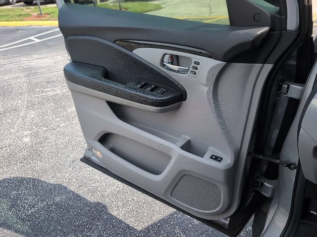 Used 2019 Honda Pilot Touring image 24