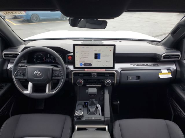 Used 2025 Toyota Tacoma TRD Off-Road image 25
