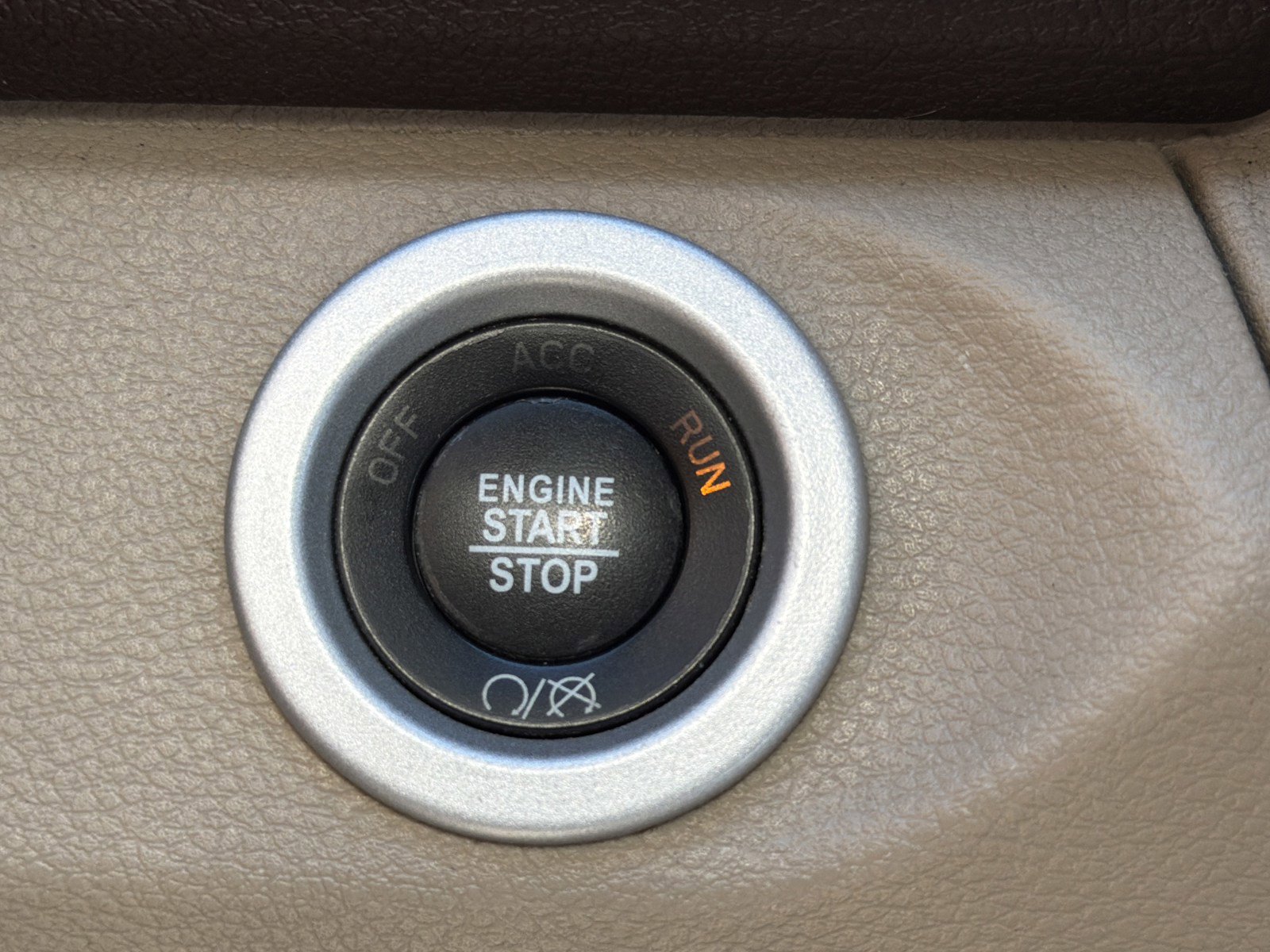 Used 2017 RAM 1500 Laramie w/ Convenience Group image 28