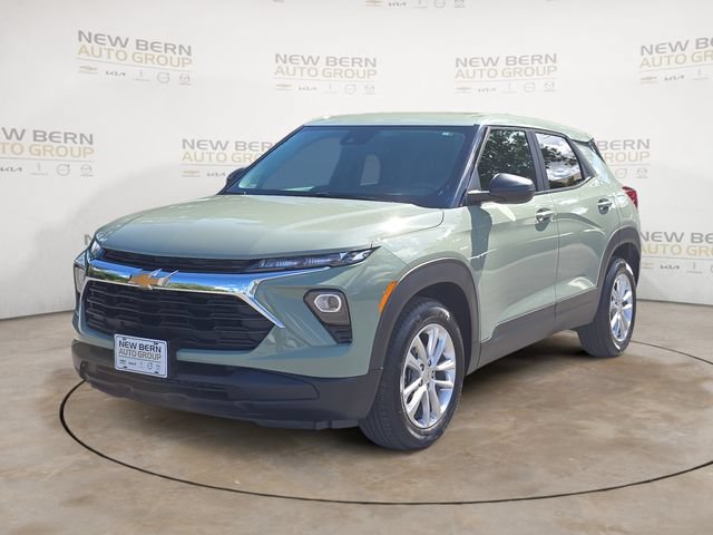Used 2025 Chevrolet TrailBlazer LS w/ LS Convenience Package