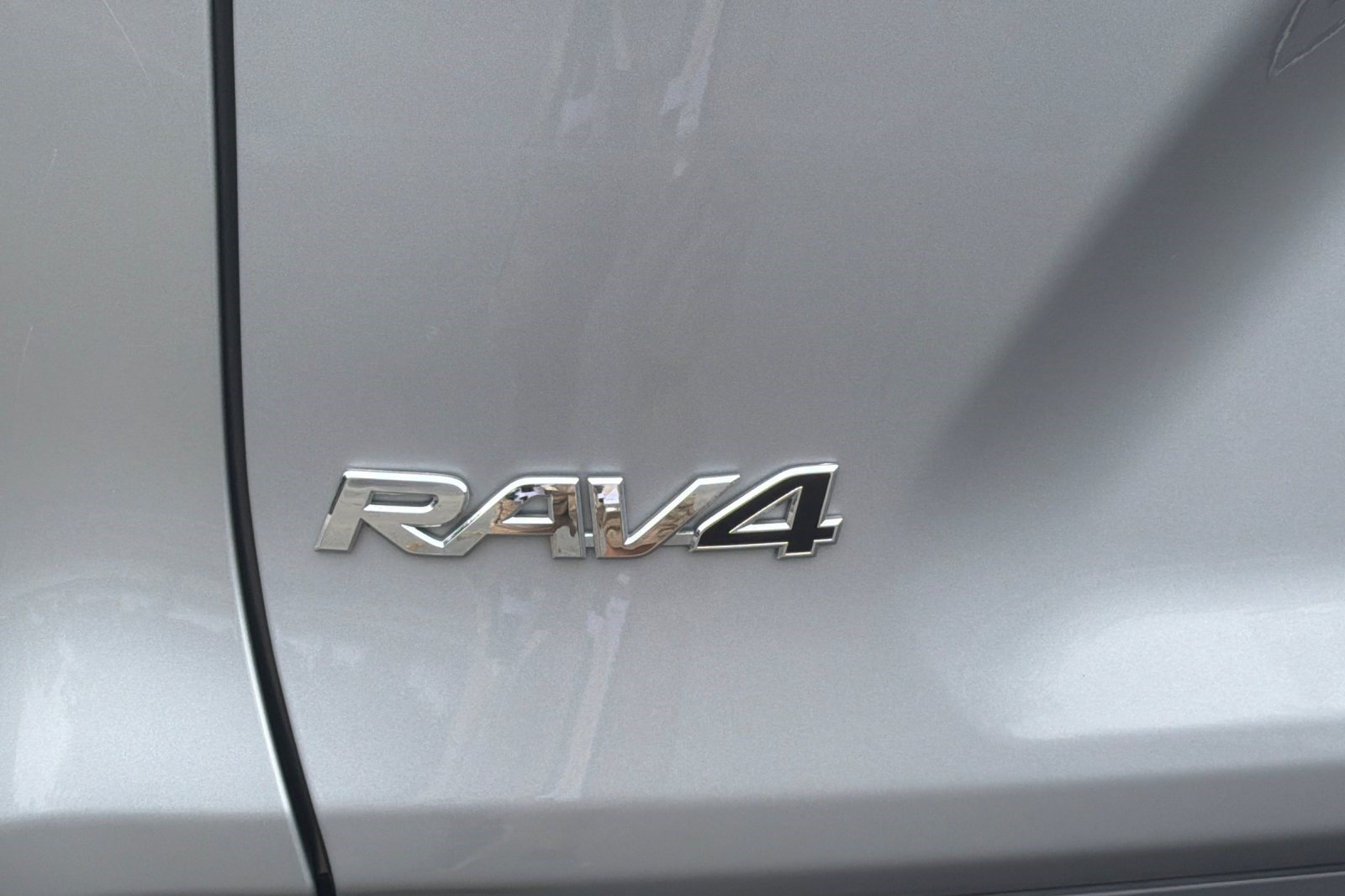 Used 2023 Toyota RAV4 SE w/ Convenience Package AWD/4WD image 38