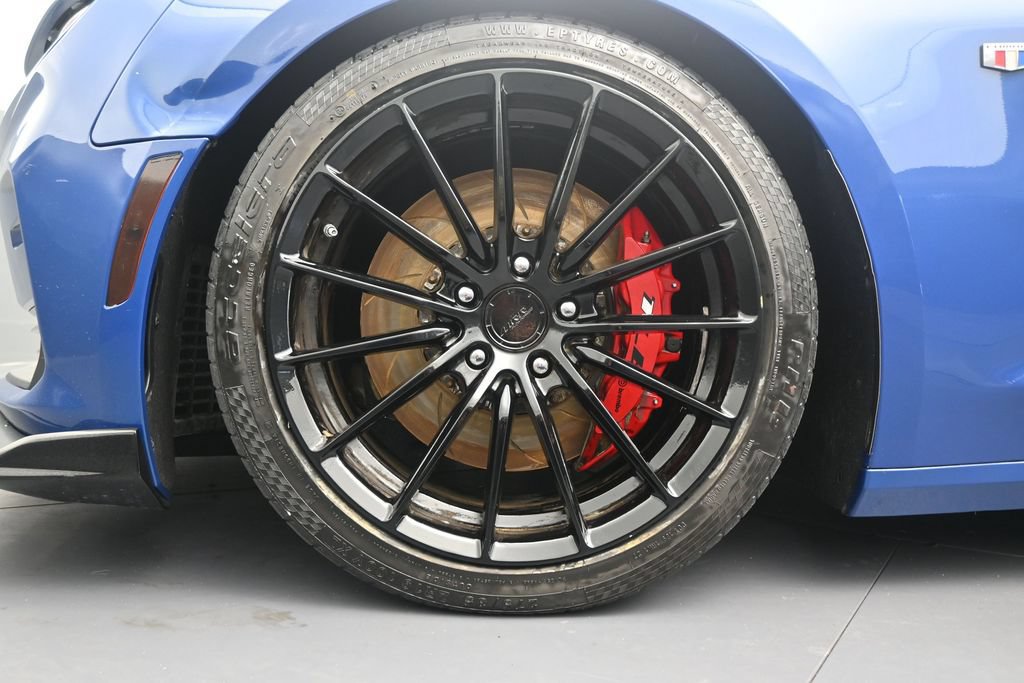 Used 2020 Chevrolet Camaro SS RWD image 10