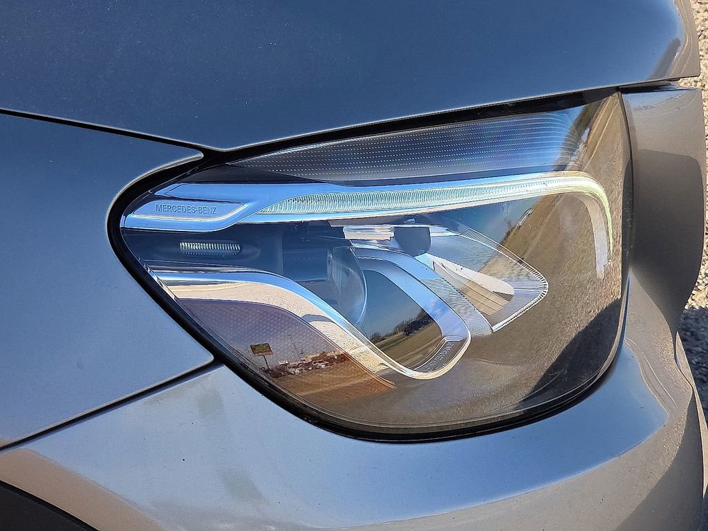 Used 2019 Mercedes-Benz GLC 350e 4MATIC image 11