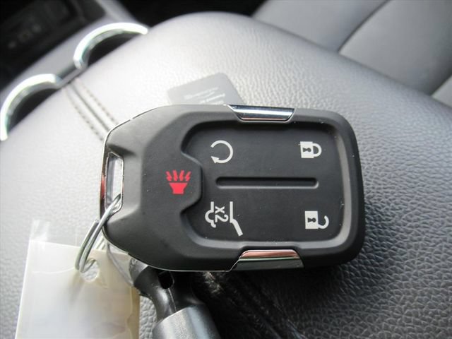 Used 2023 GMC Terrain SLT w/ Tech Package FWD image 32