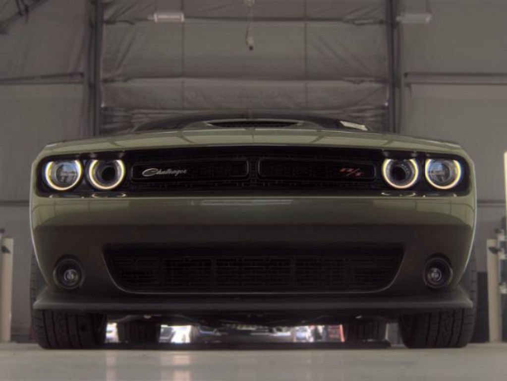 Used 2020 Dodge Challenger R/T Scat Pack w/ Dynamics Package RWD image 3