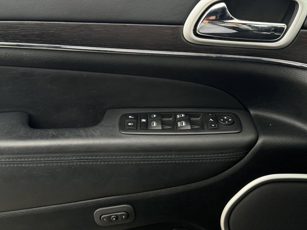 Used 2014 Jeep Grand Cherokee Summit image 12
