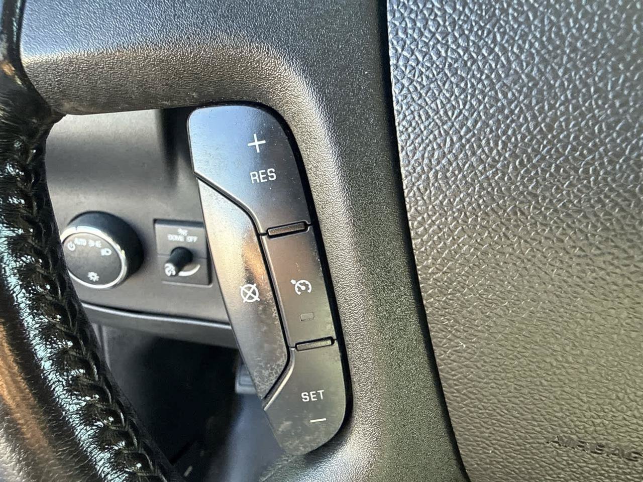 Used 2021 Chevrolet Express 2500 w/ Driver Convenience Package RWD image 16