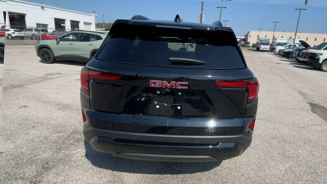 Used 2025 GMC Terrain Elevation w/ Black Edition AWD/4WD image 9