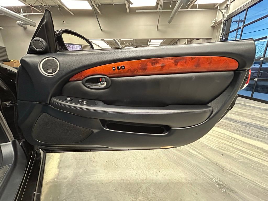Used 2007 Lexus SC 430 Convertible RWD image 34