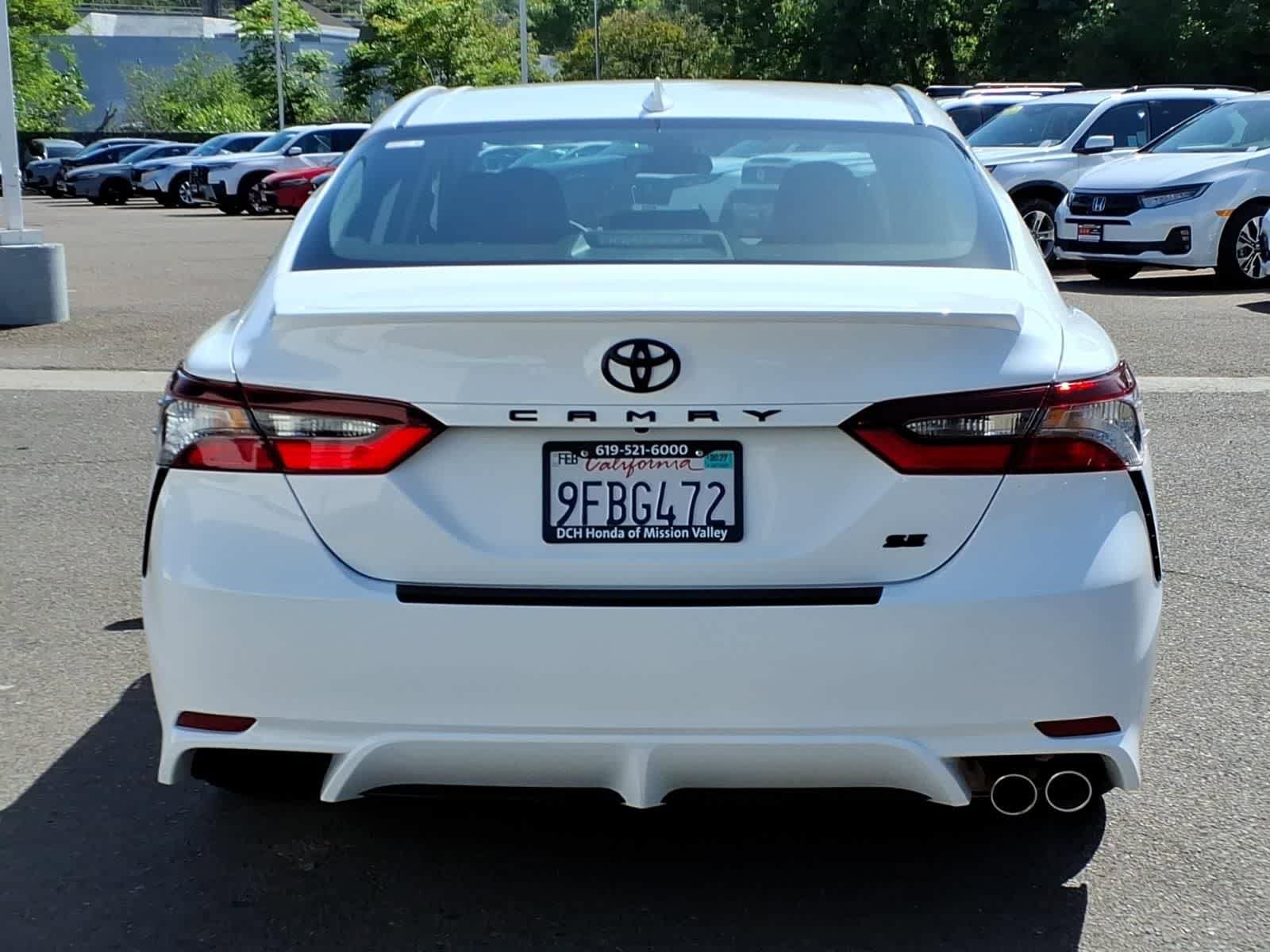 Used 2023 Toyota Camry SE image 5