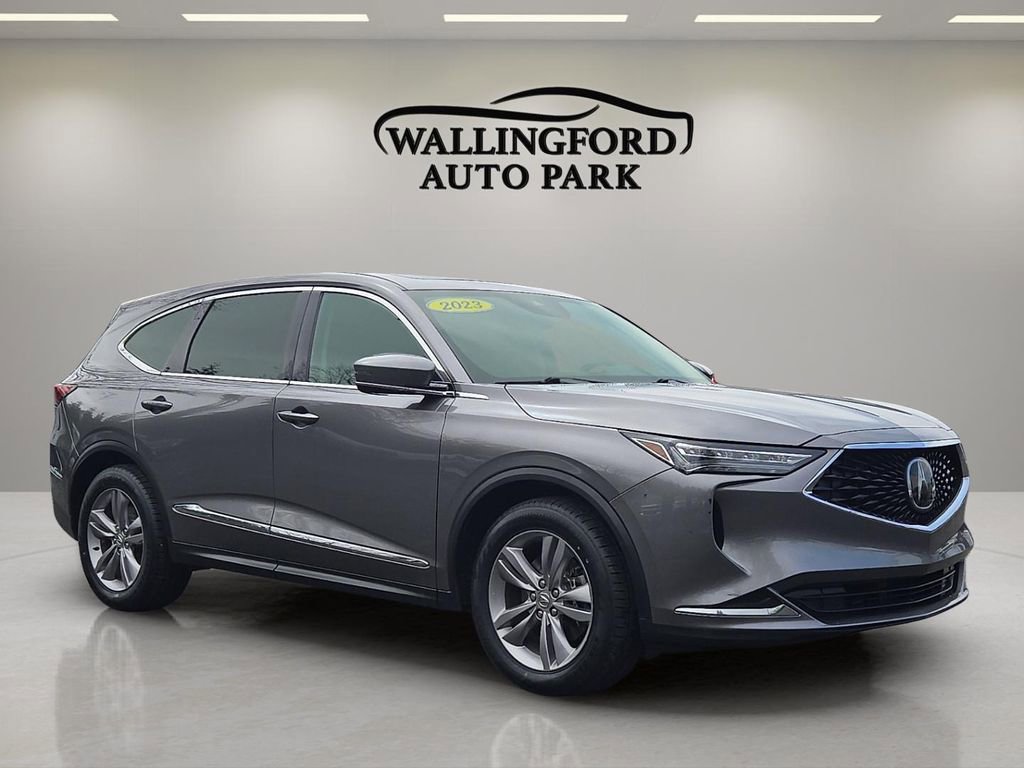 Used 2023 Acura MDX SH-AWD image 3