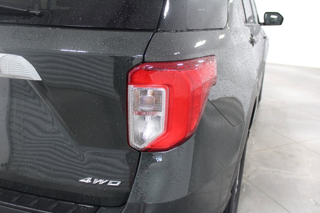 Used 2023 Ford Explorer XLT w/ Equipment Group 202A image 12
