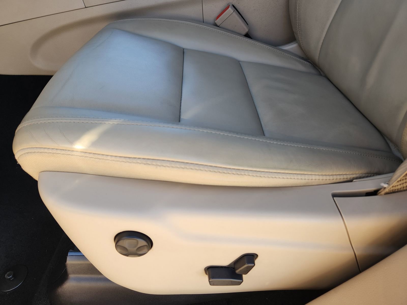 Used 2020 Jeep Grand Cherokee Limited image 27