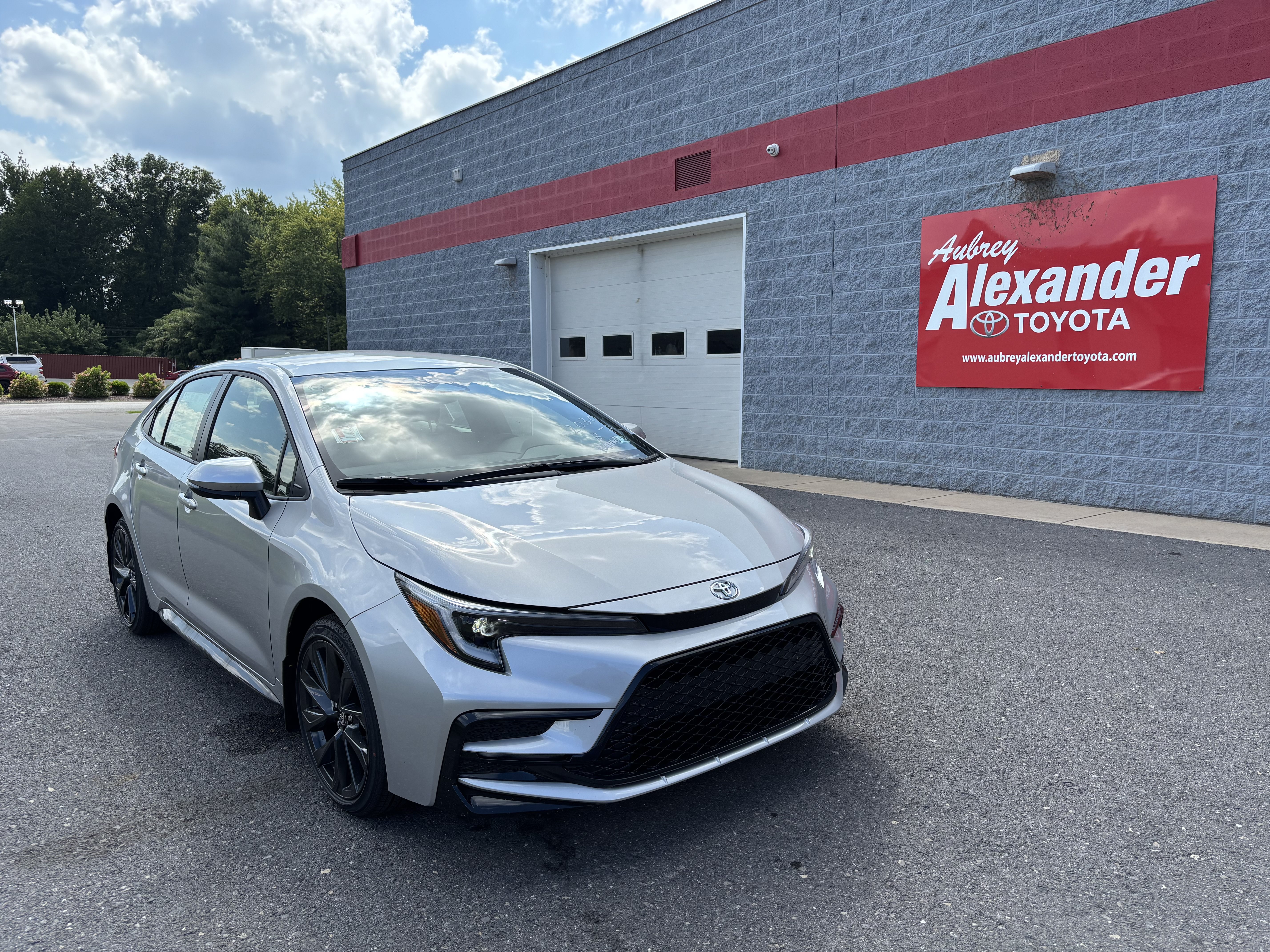 Certified 2026 Toyota Corolla SE w/ SE Premium Package