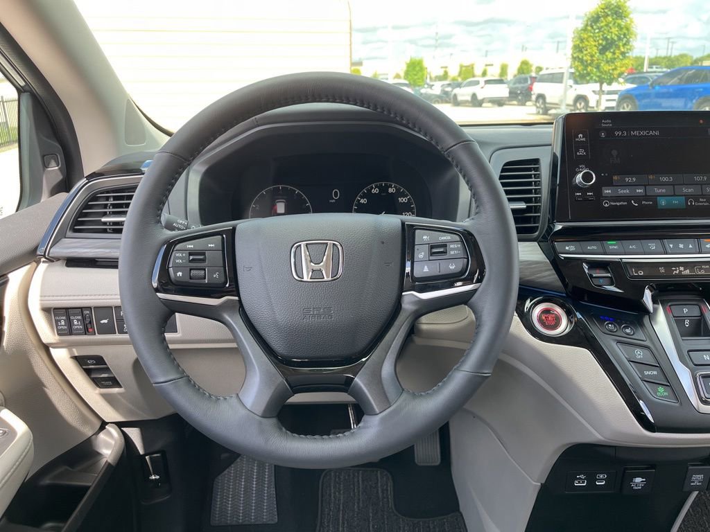 Certified 2026 Honda Odyssey Elite image 17