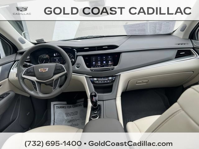 Used 2024 Cadillac XT5 Premium Luxury w/ LPO, Floor Liner Package AWD/4WD image 10