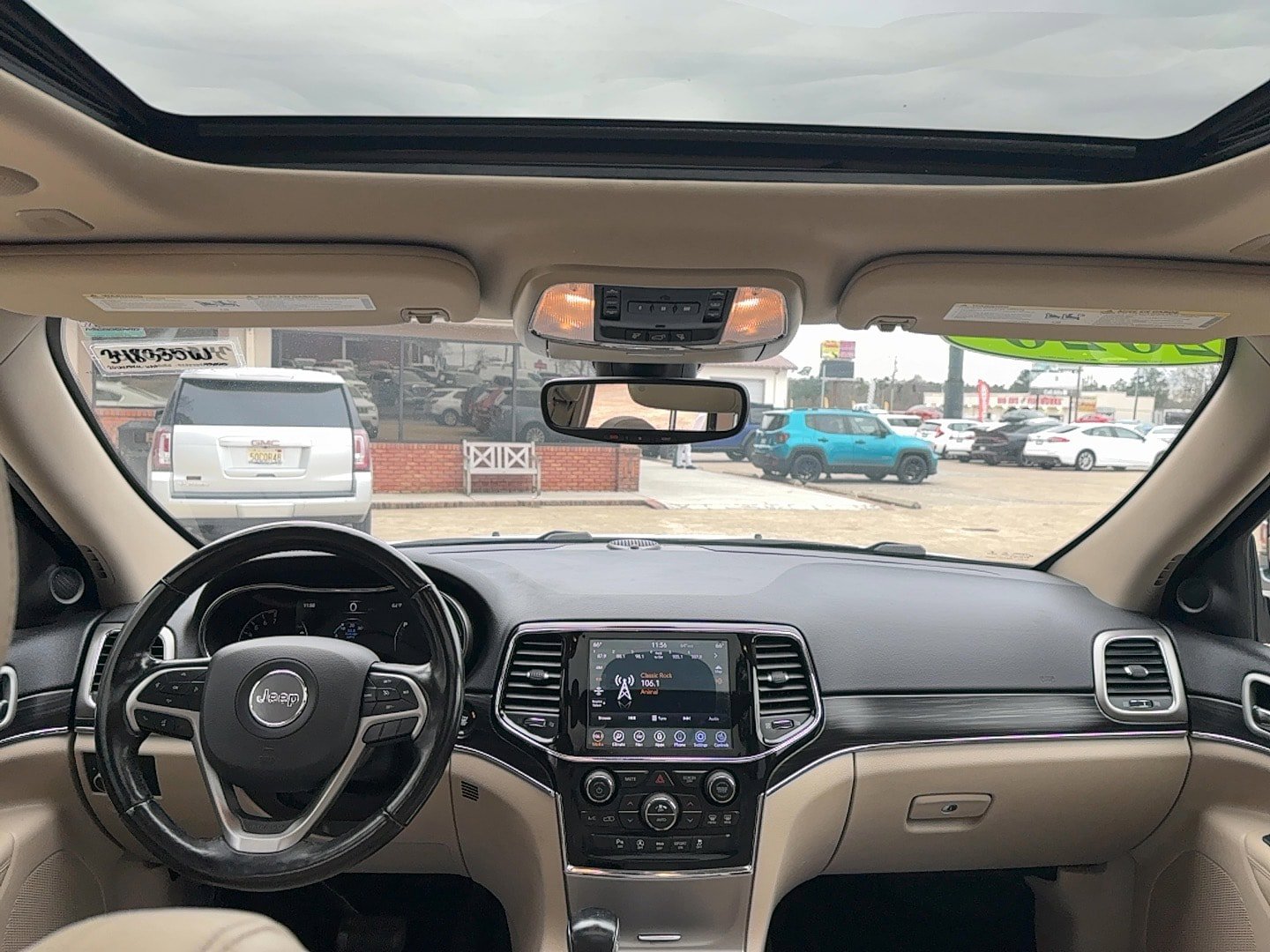 Used 2020 Jeep Grand Cherokee Limited w/ Luxury Group II image 14