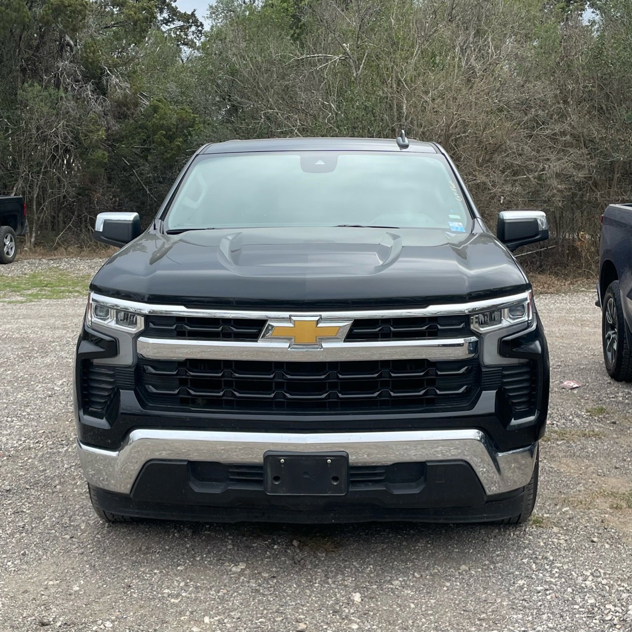 Used 2025 Chevrolet Silverado 1500 LT image 2