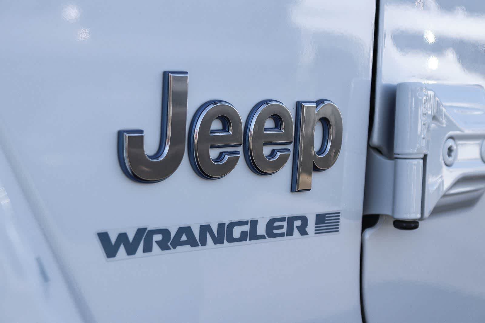 Used 2023 Jeep Wrangler Unlimited Sahara AWD/4WD image 10