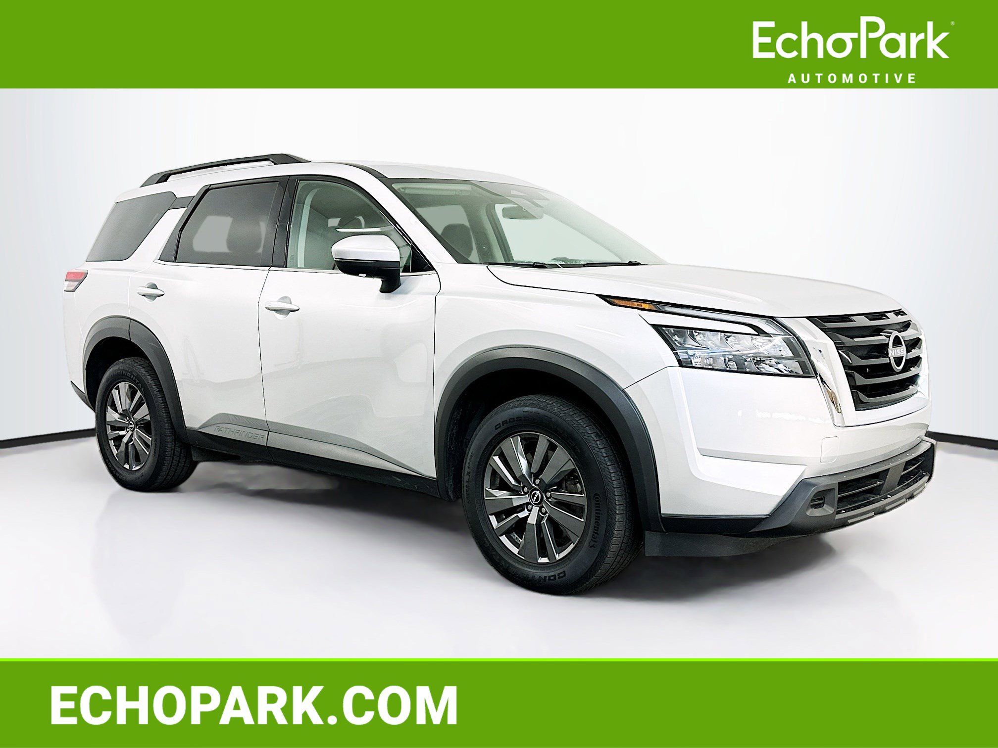 Used 2025 Nissan Pathfinder SV