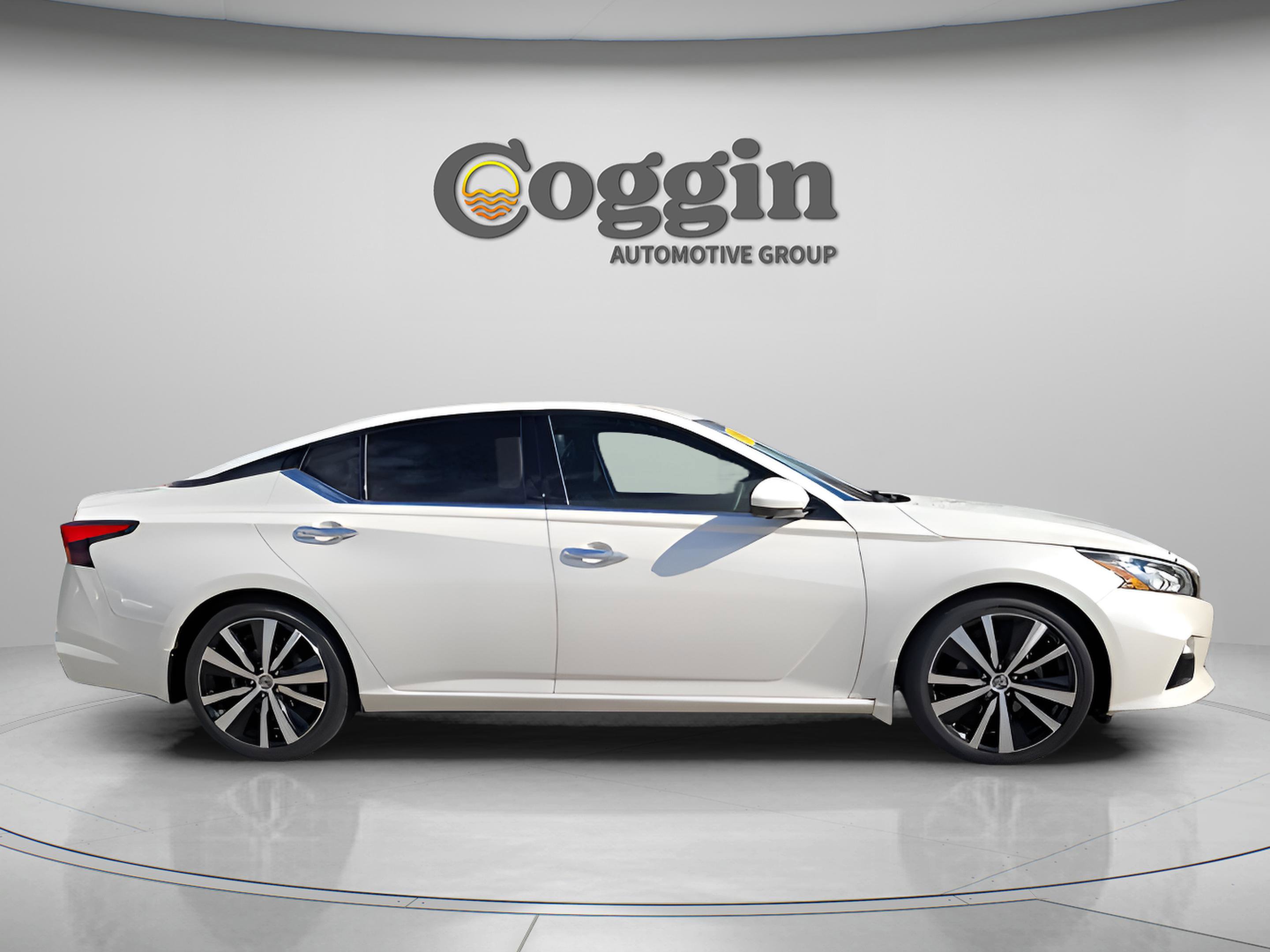 Used 2020 Nissan Altima 2.5 Platinum image 4