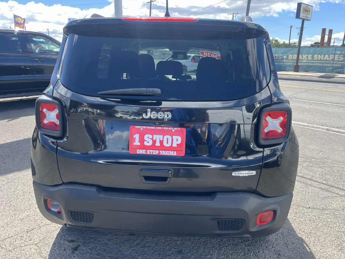 Used 2020 Jeep Renegade Latitude w/ Safety & Security Group II FWD image 6