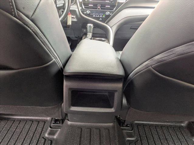 Used 2022 Toyota Camry SE w/ Carpet Mat Package (TMS) AWD/4WD image 14