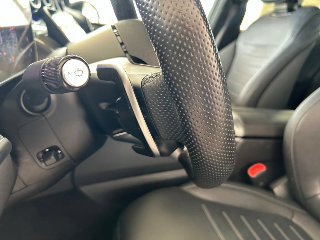 Used 2025 Mercedes-Benz GLC 43 AMG 4MATIC image 43