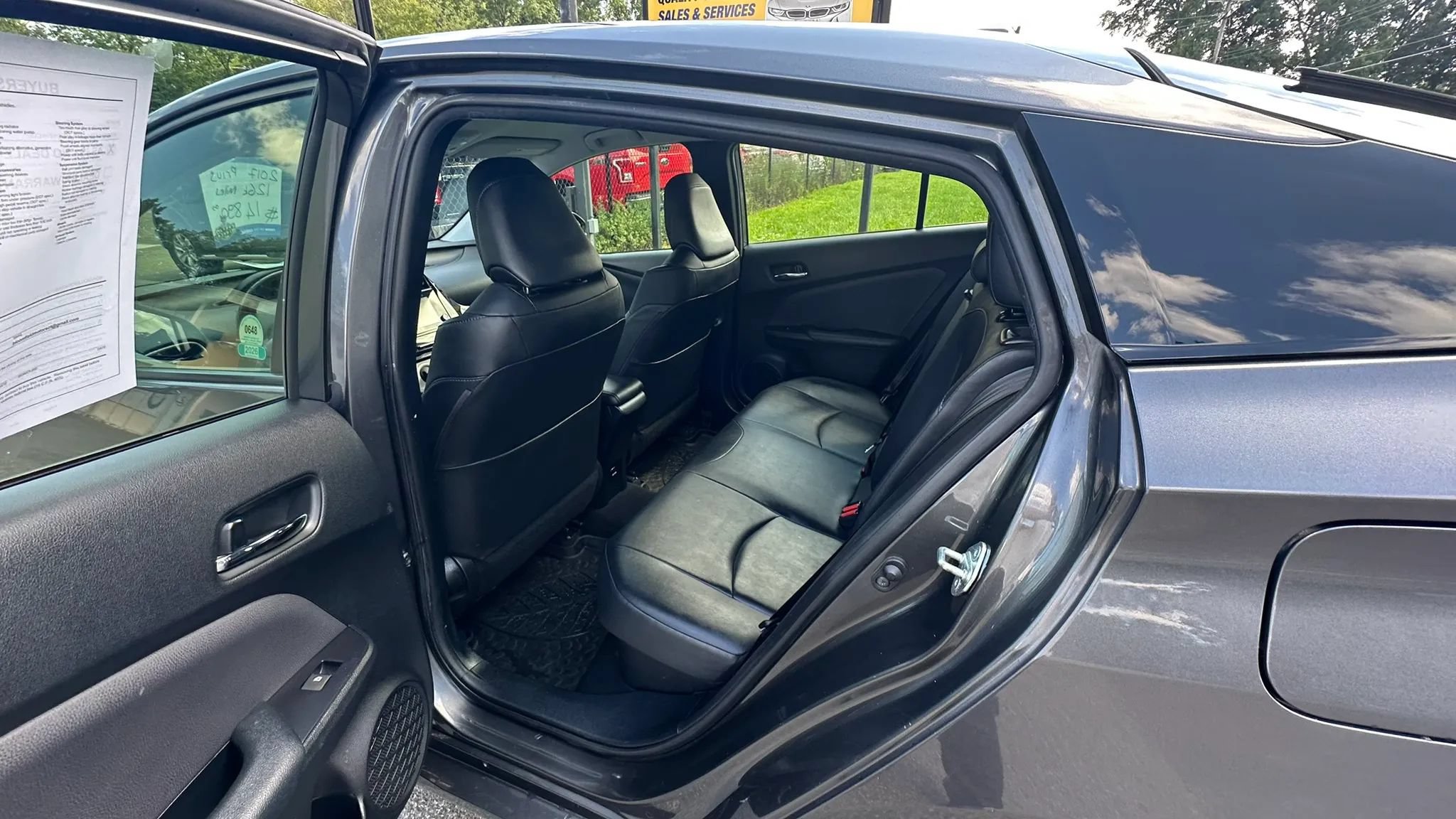 Used 2017 Toyota Prius Three Touring FWD image 20