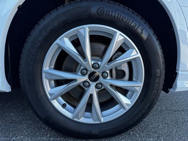 Certified 2025 Audi Q3 2.0T Premium w/ Convenience Package image 30