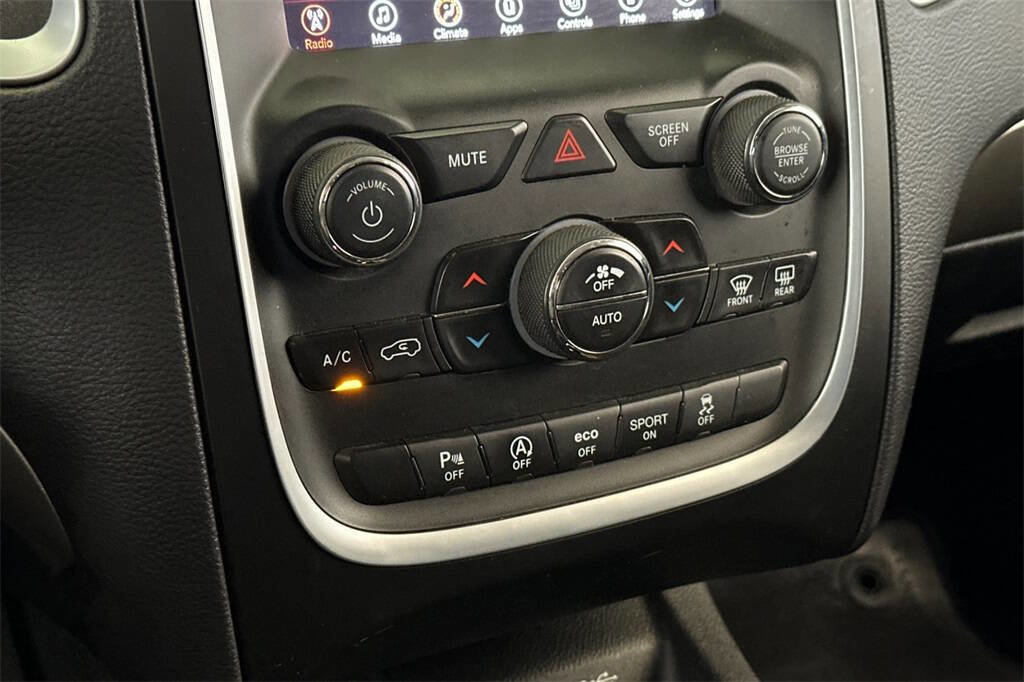 Used 2020 Dodge Durango SXT image 21
