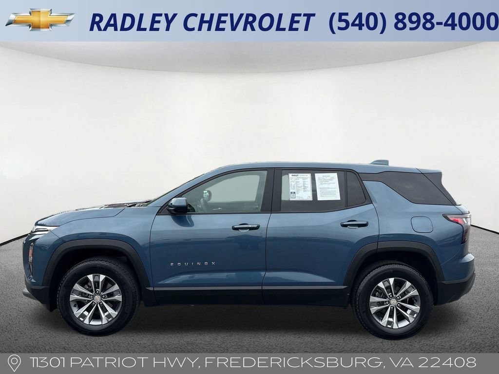 Used 2026 Chevrolet Equinox LT AWD/4WD image 17