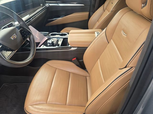 Used 2025 Cadillac Escalade ESV Premium Luxury w/ Touring Package RWD image 22