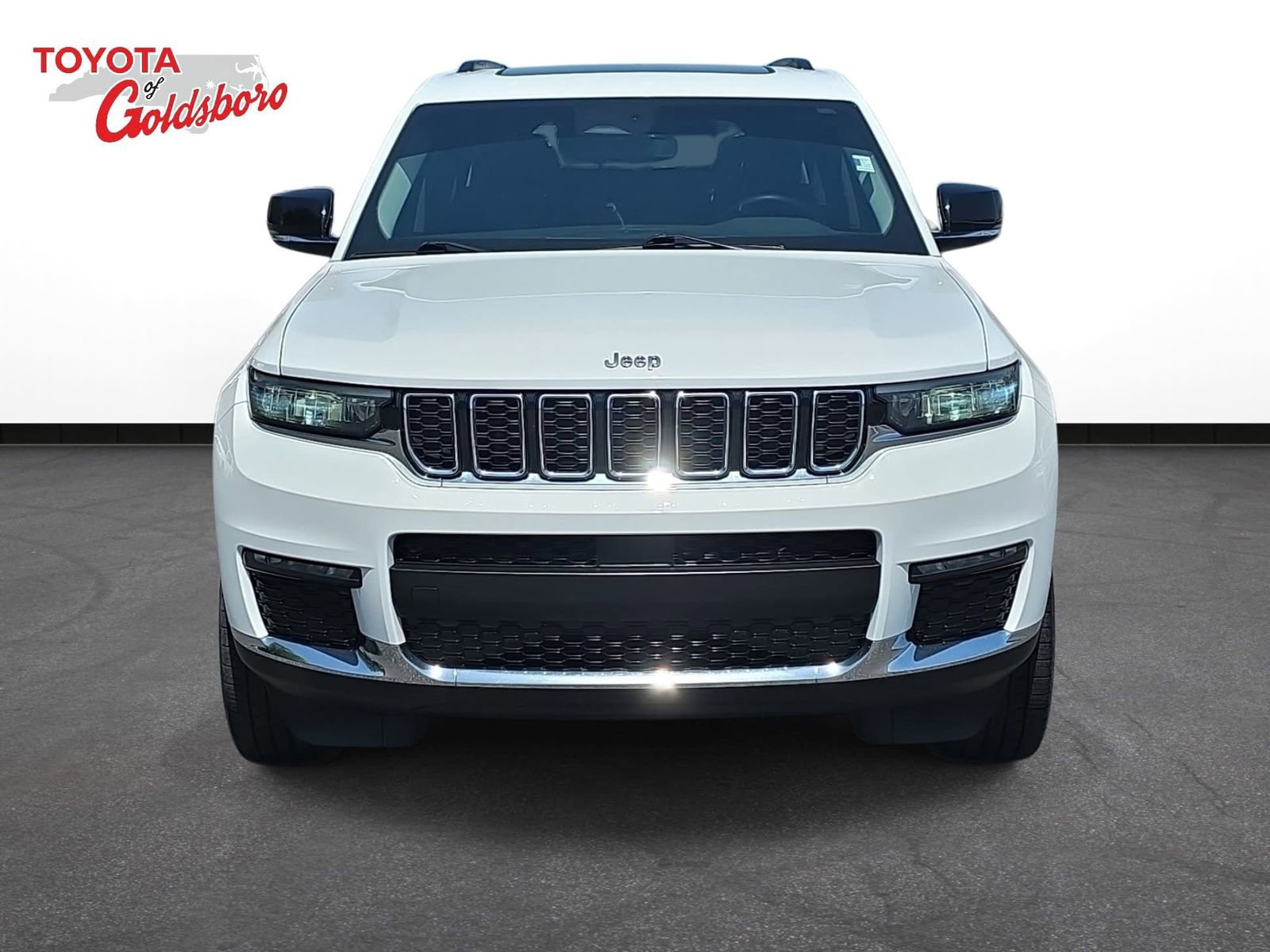 Used 2021 Jeep Grand Cherokee L Limited AWD/4WD image 2