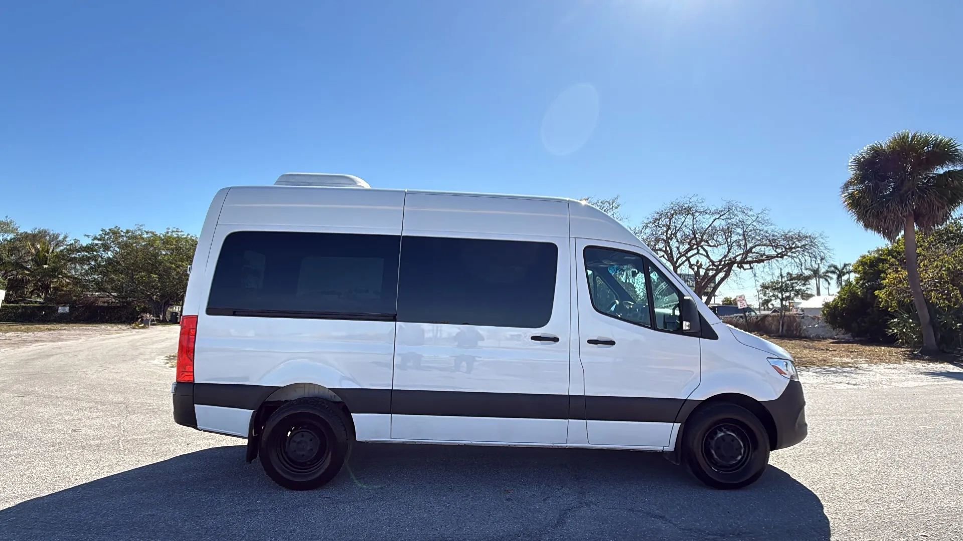 Used 2021 Mercedes-Benz Sprinter 2500 image 6